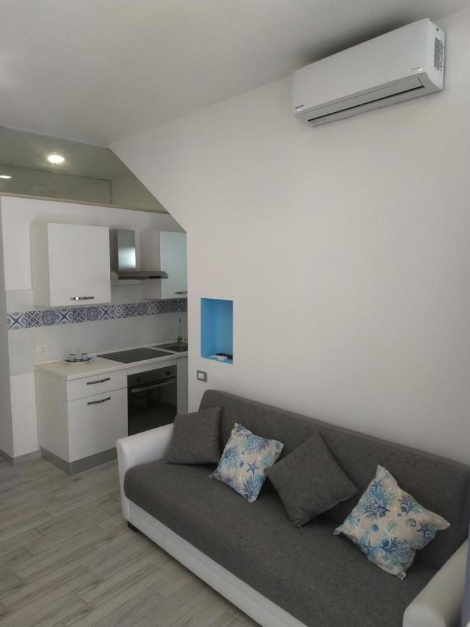 Appartamento Loft sul mare Giardini Naxos Esterno foto