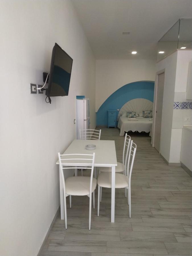 Appartamento Loft sul mare Giardini Naxos Esterno foto